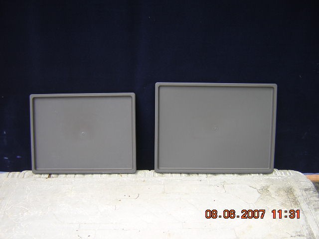 13x8x.7 Quality humidity tray